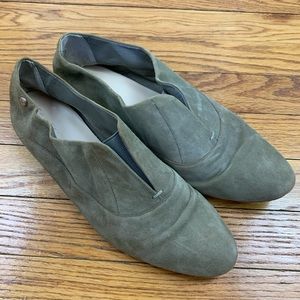 Calvin Klein olive green flats